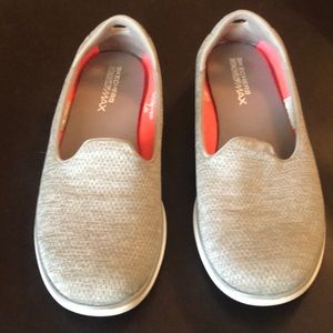 Skechers slip on sneakers